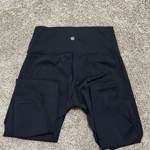 Lululemon size 6 leggings